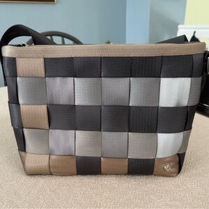 Harvey’s Tree-cycle Crossbody Bag